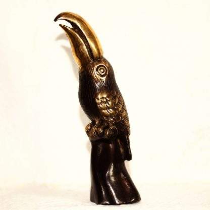Figura de bronce fundido Tucán